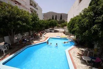 Iro Hotell