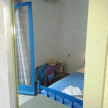 이로 헐소니소스